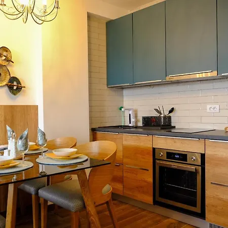 Διαμέρισμα In The Sky - Kraljevi Cardaci