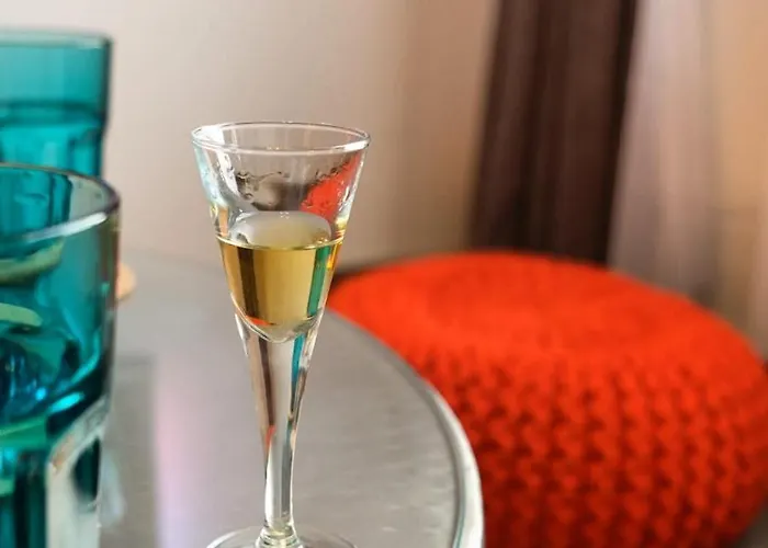 아파트 In The Sky - Kraljevi Cardaci